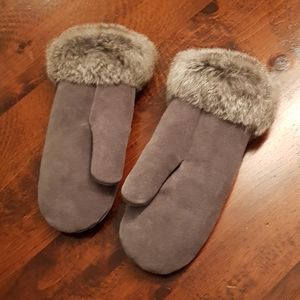 Manitobah mukluks Accessories - Mittens by Manitobah Mukluks Manitobah mukluks Accessories - Mittens by Manitobah Mukluks